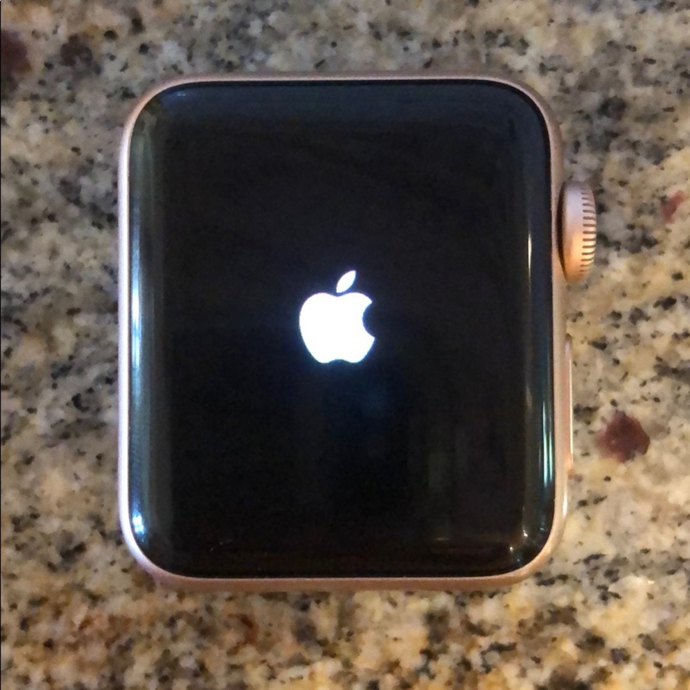 Rose Gold Series 3 38MM Aluminum Apple Watch